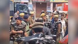 मणिकर्णिका मामले में पुलिस की बड़ी कार्रवाई, हिरासत में सपा के 15 पार्टी कार्यकर्ता
