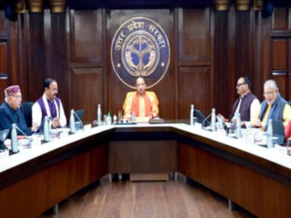 Yogi adityanath cabinet meeting today teachers to get cashless ...