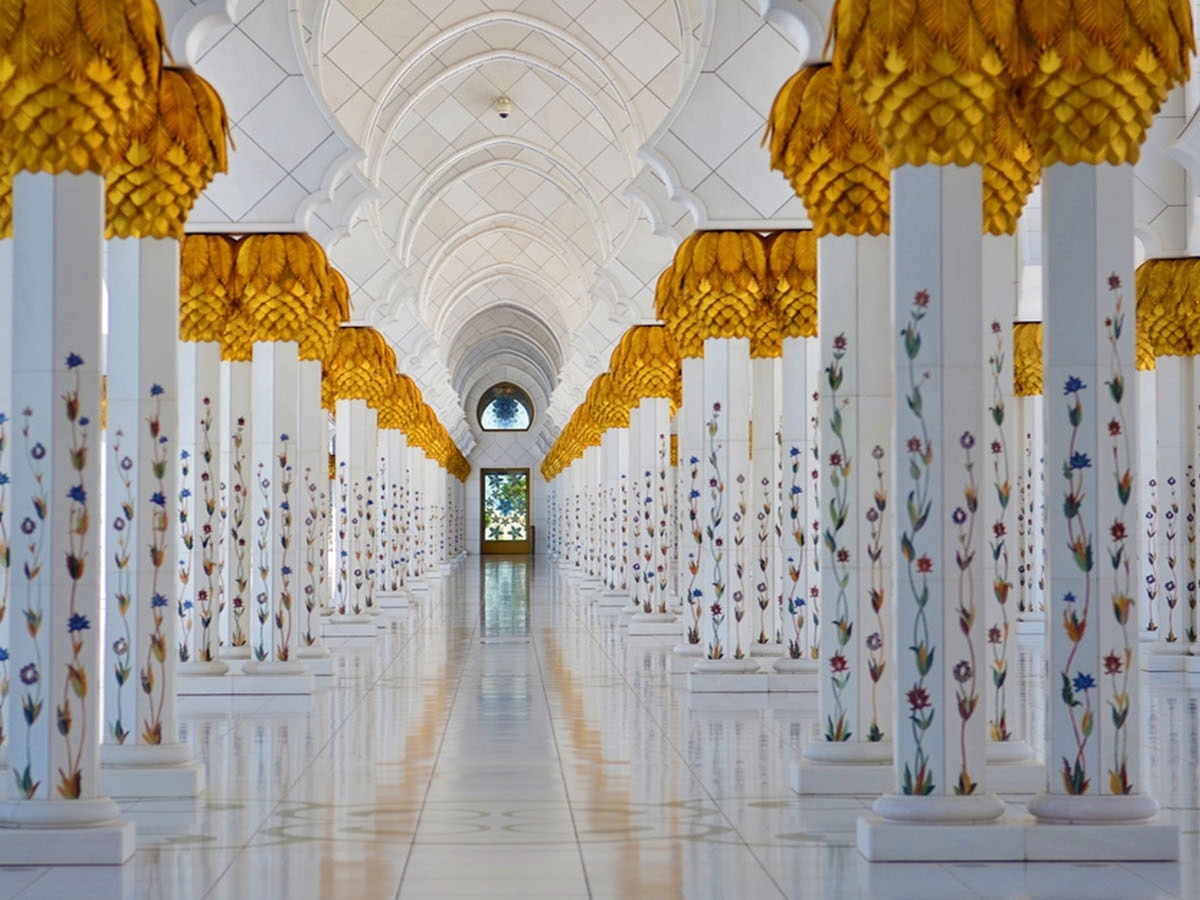 uae Sheikh Zayed Grand Mosque in Abu Dhabi records 7 million visitors in 2025 most tourists from India | शेख जायद ग्रैंड मस्जिद ने रचा इतिहास, साल 2025 में करीब 70 लाख