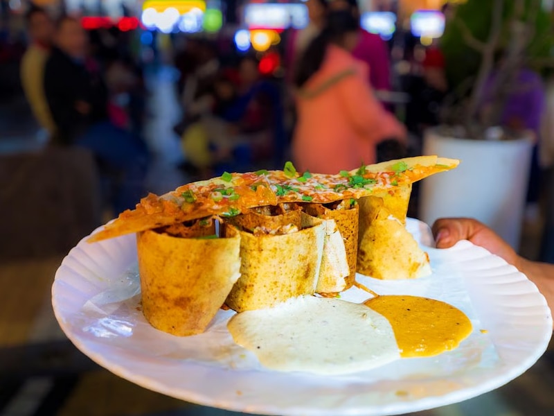 56 दुकान की विशेषता