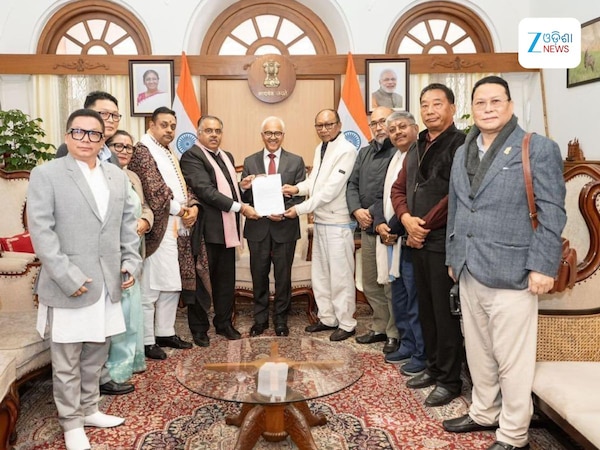 Manipur Government: ମଣିପୁରରୁ ହଟିଲା ରାଷ୍ଟ୍ରପତି ଶାସନ, ସନ୍ଧ୍ୟାରେ ଶପଥ ନେବେ ମୁଖ୍ୟମନ୍ତ୍ରୀ