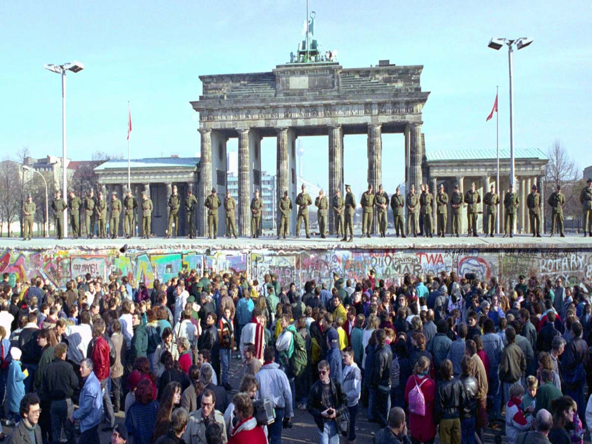 जब जाम में फंस गई 18 मिलियन कारें