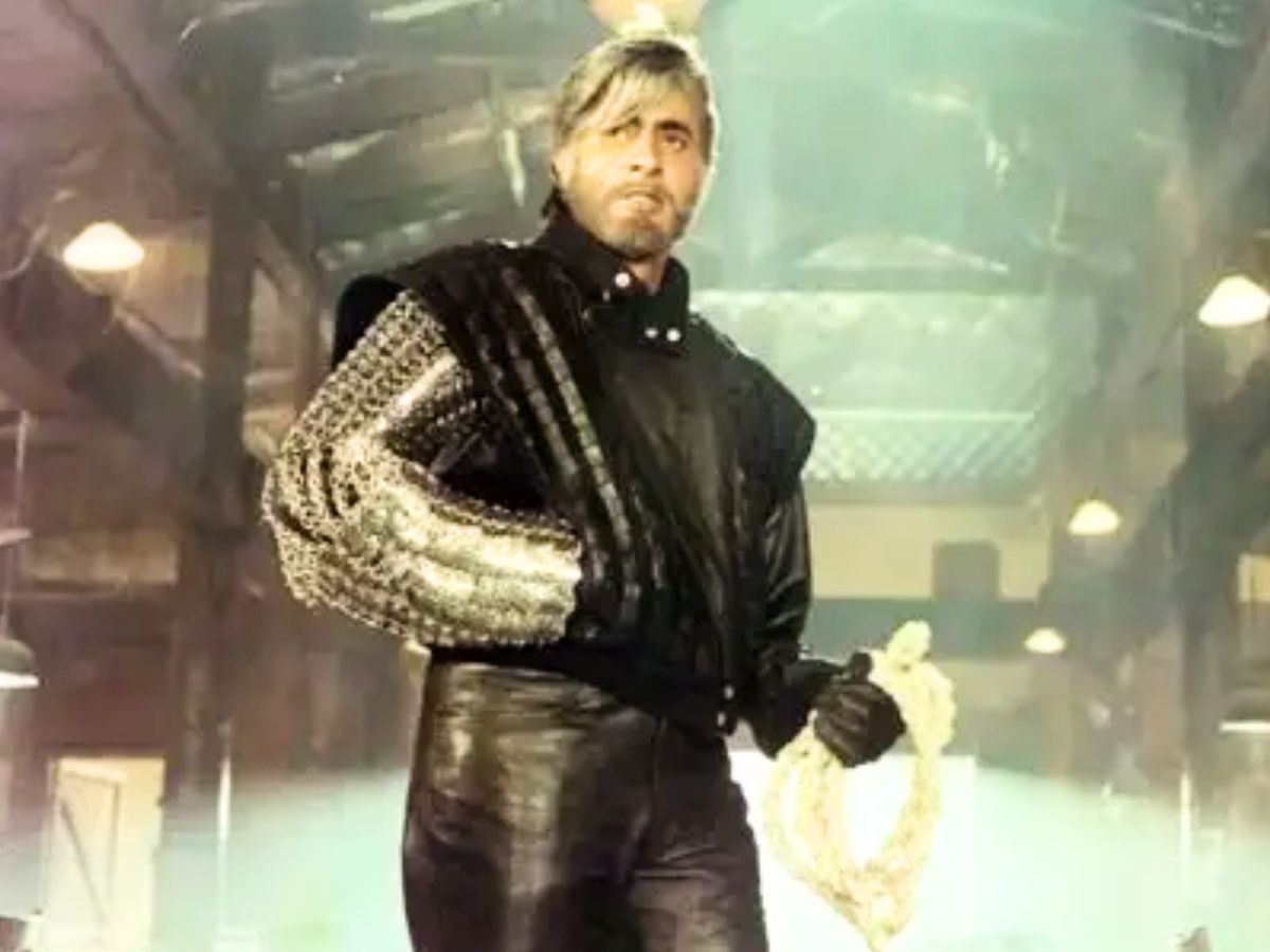 38 Years Old Amitabh Bachchan Biggest Blockbuster Shahenshah Iconic Dialogue Rishte Mein To Hum Tumhare Baap Hote Hain Still Trending Songs Became Superhit | अमिताभ बच्चन की वो मेगा ब्लॉकबस्टर... जिसका एक