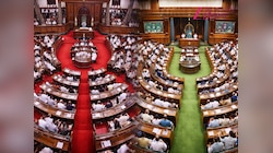 संसद के दो सदनों में अलग-अलग रंग का कार्पेट... एक में लाल तो दूसरे में हरा क्यों?