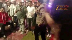 मुझको राणा जी माफ करना.... बंदूकों के साये में पूर्व विधायक चैंपियन के सामने भड़काऊ डांस, वीडियो वायरल