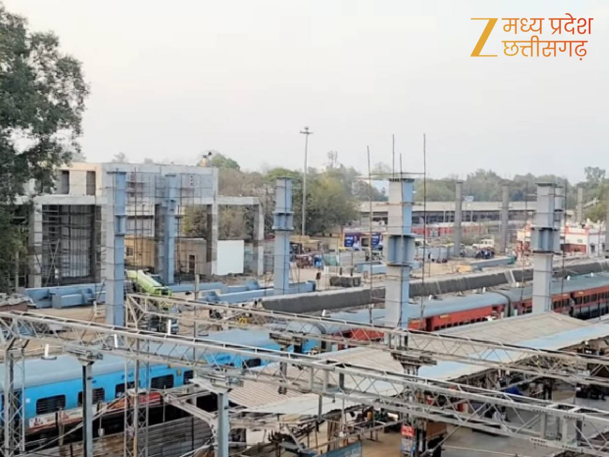 ग्वालियर स्टेशन की लाइन