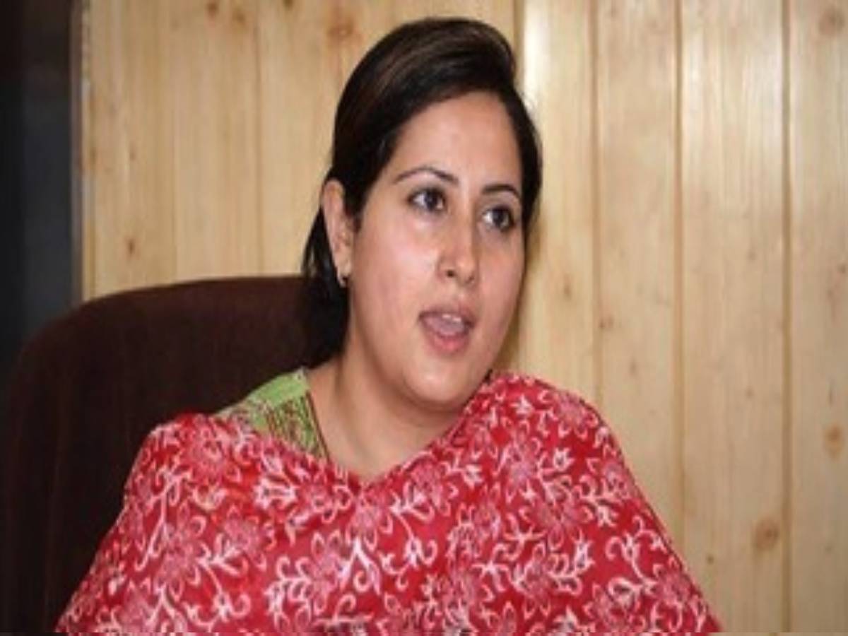 श्रीनगर सेंट्रल जेल की कमान संभालेंगीं सबा शॉल, जेल सुपरिंटेंडेंट बनने वाली कश्मीर की पहली महिला श्रीनगर सेंट्रल जेल की कमान संभालेंगीं सबा शॉल, जेल सुपरिंटेंडेंट बनने वाली कश्मीर की पहली महिला