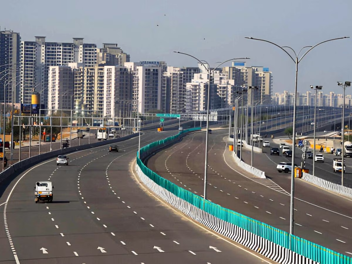 nhai to built lucknow bhopal expressway land acquisition begins travel time 7 hours buldelkhand superfast highway। Lucknow Bhopal Expressway: सिर्फ 7 घंटे में लखनऊ टू भोपाल...5757 करोड़ से बनेगा सुपरफास्ट ...