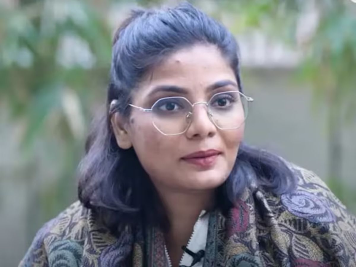 नेहा सिंह राठौर को बड़ी राहत, लोक गायिका को सुप्रीम कोर्ट ने दी अग्रिम ...