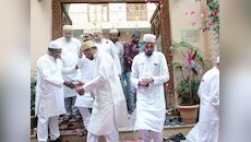 Photo: सऊदी से अमेरिका तक ईद की गूंज, दुनिया भर में अदा हुई नमाज