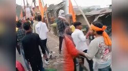 मुर्शिदाबाद में रामनवमी जुलूस के दौरान हिंसा, दुकानों में तोड़फोड़ और आगजनी