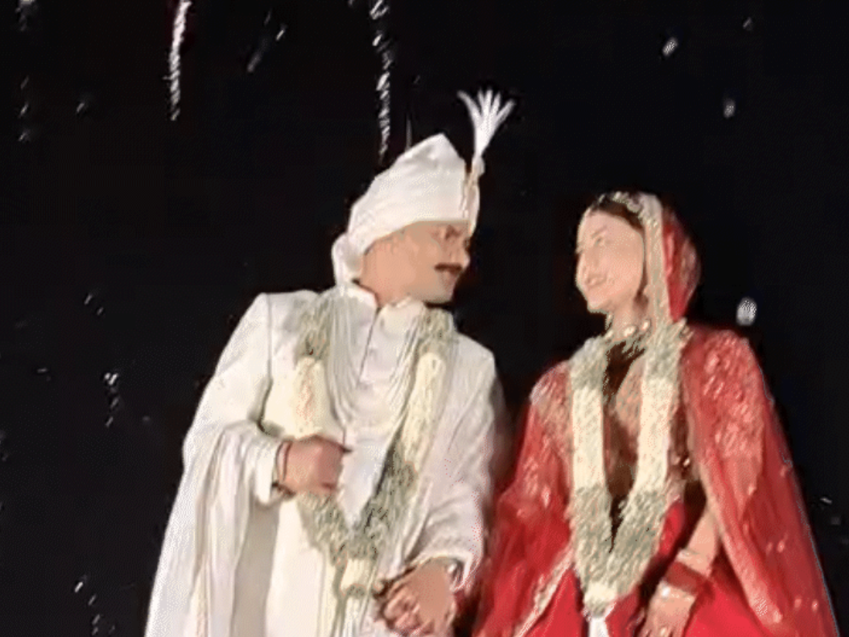 हल्का मजाकिया अंदाज