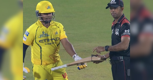 Sarfaraz Khan come with illegal bat in IPL comeback Fail When umpire ...