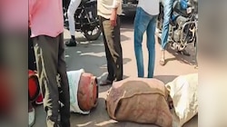 बिहार के कई जिलों में गैस किल्लत पर फूटा जनता का गुस्सा, खाली सिलेंडरों से चक्का जाम