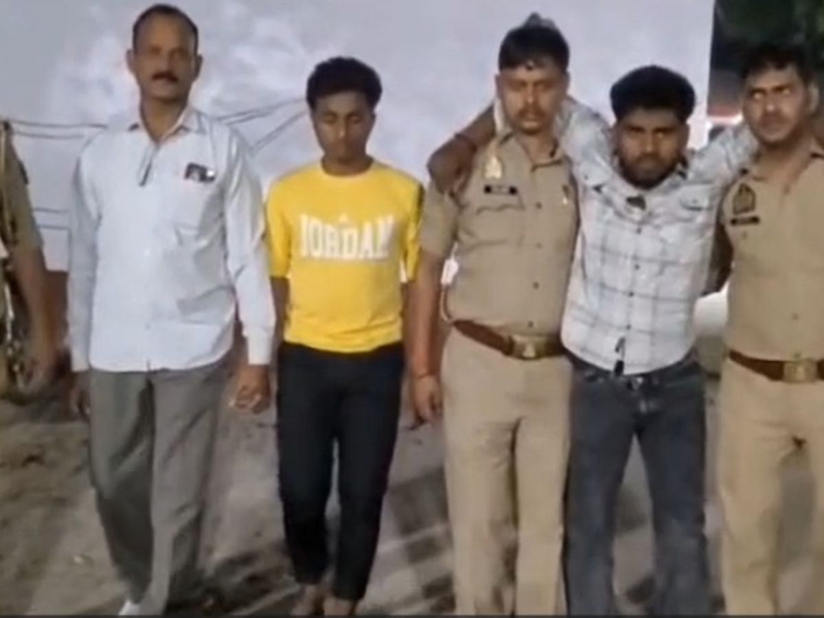 मां-बेटी पर एसिड अटैक के आरोपी गिरफ्तार मां-बेटी पर एसिड अटैक के आरोपी गिरफ्तार