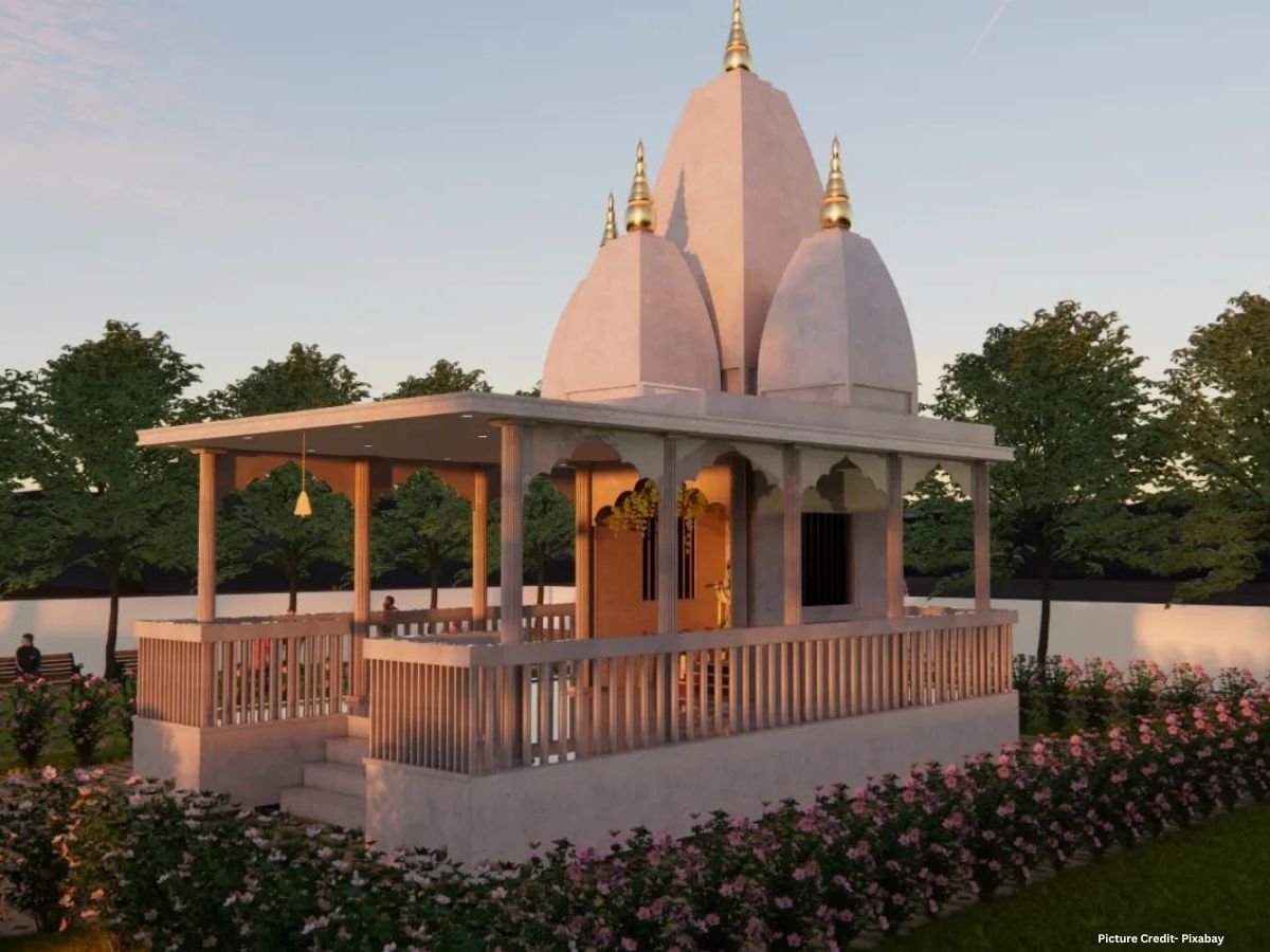 अपशकुन है इन मंदिरों से प्रसाद लाना