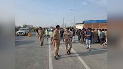हापुड़ में काल बनकर दौड़ी कार, सड़क किनारे खड़े पांच लोगों को रौंदा, तीन की मौत  