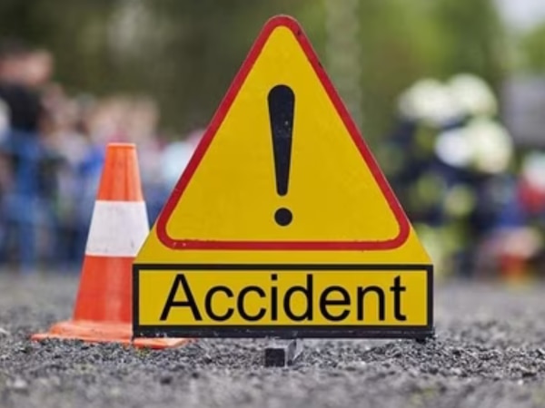 A tragic road accident in Coimbatore, Tamil Nadu, tourists from Kerala trapped in the jaws of death