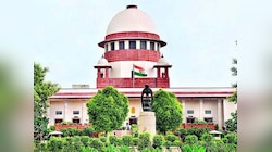 मस्जिद और कब्रिस्तान पर गिद्ध दृष्टि, बचाने के लिए दर-दर भटक रहे मुसलमान 