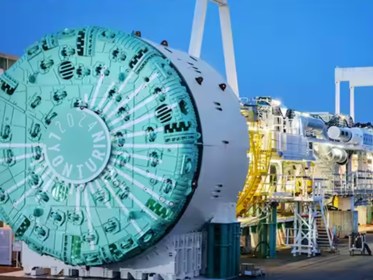 दुनिया की सबसे लंबी सुरंग