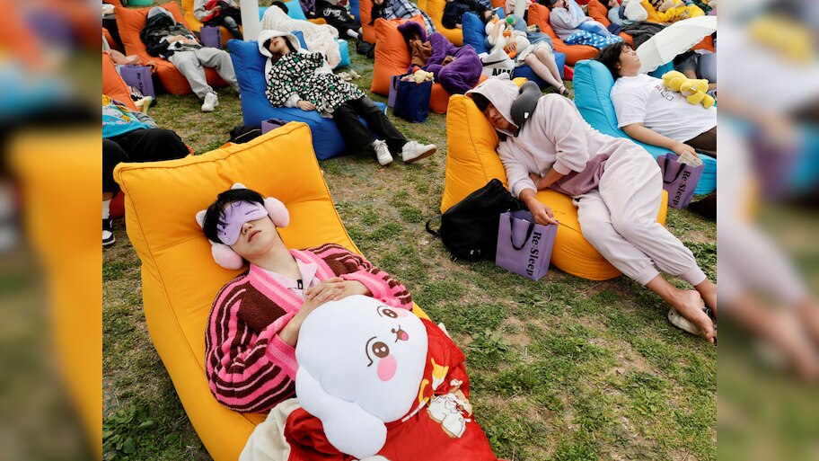 seoul power nap contest sleep competition viral event korea | सोने के ...