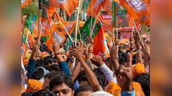 बंगाल में 'कमल' खिलते ही बिहार में सियासी घमासान, RJD ने EC को बताया 'सत्ता की दासी'