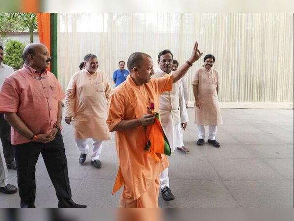अचानक बदला सीएम योगी का वाराणसी दौरा, जानें अब कैसा रहेगा कार्यक्रम, 6 मई को आ रहे विश्वनाथ धाम