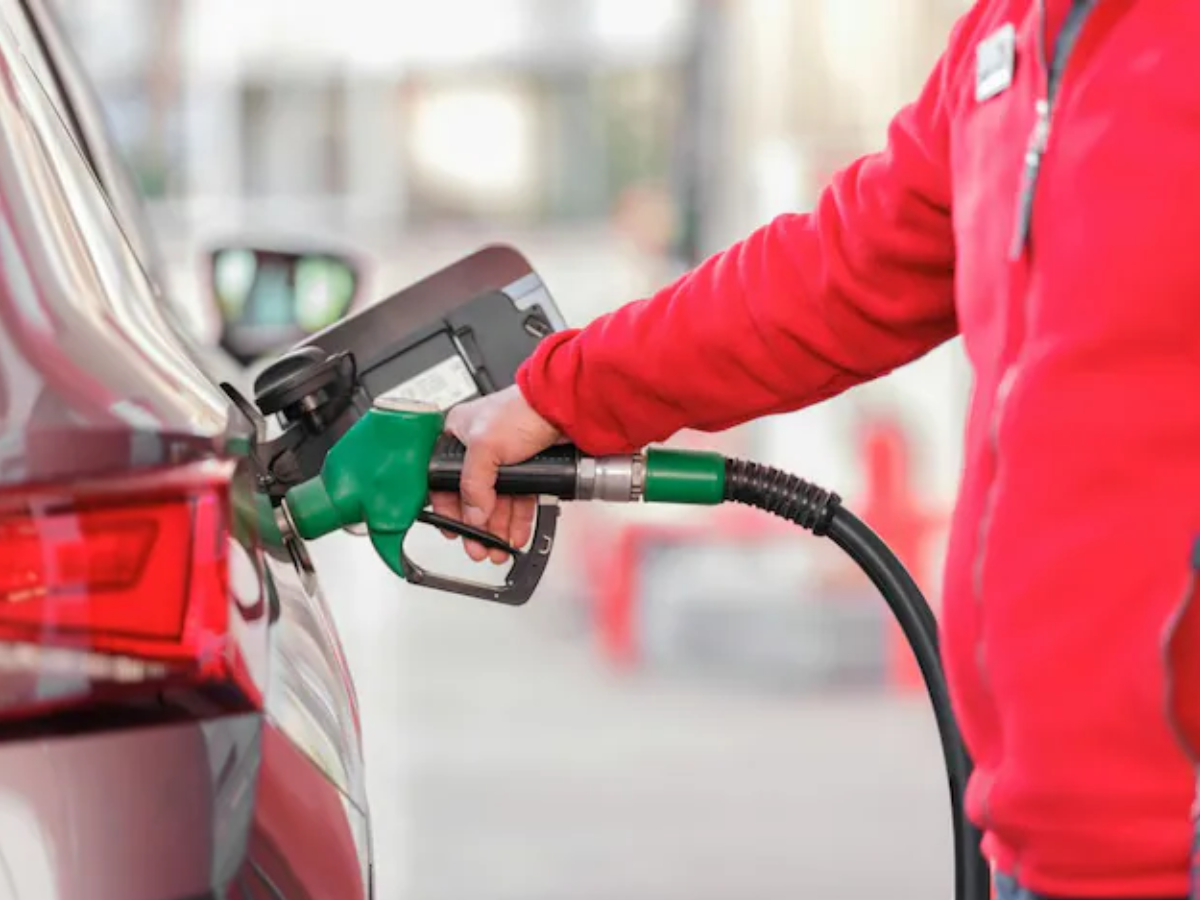 petrol diesel price today 10 May 2026 in up fuel ka bhav tel ka daam ...