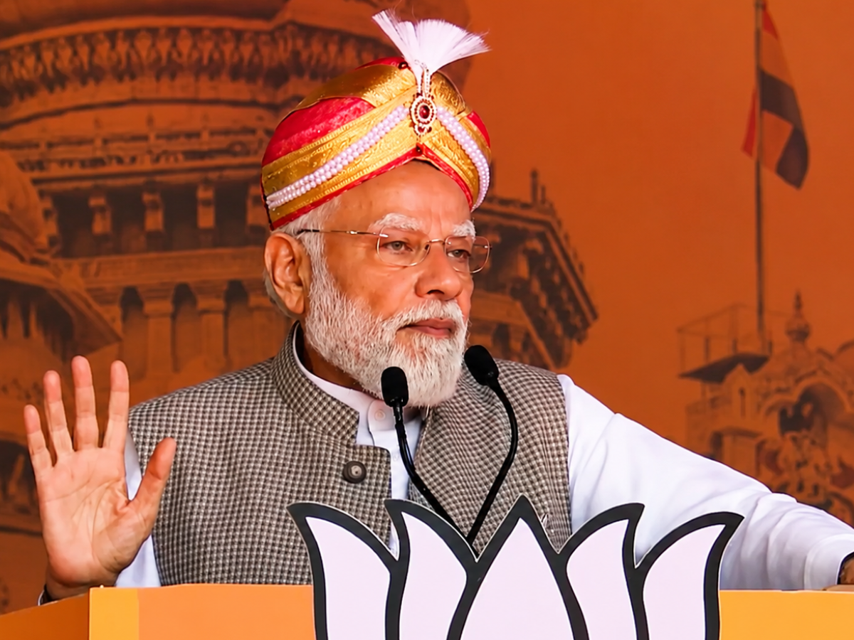 विजय को बधाई के बाद PM ने कांग्रेस पर बोला हमला, कहा- ऐसा कोई सगा नहीं, जिसे ठगा नहीं विजय को बधाई के बाद PM ने कांग्रेस पर बोला हमला, कहा- ऐसा कोई सगा नहीं, जिसे ठगा नहीं