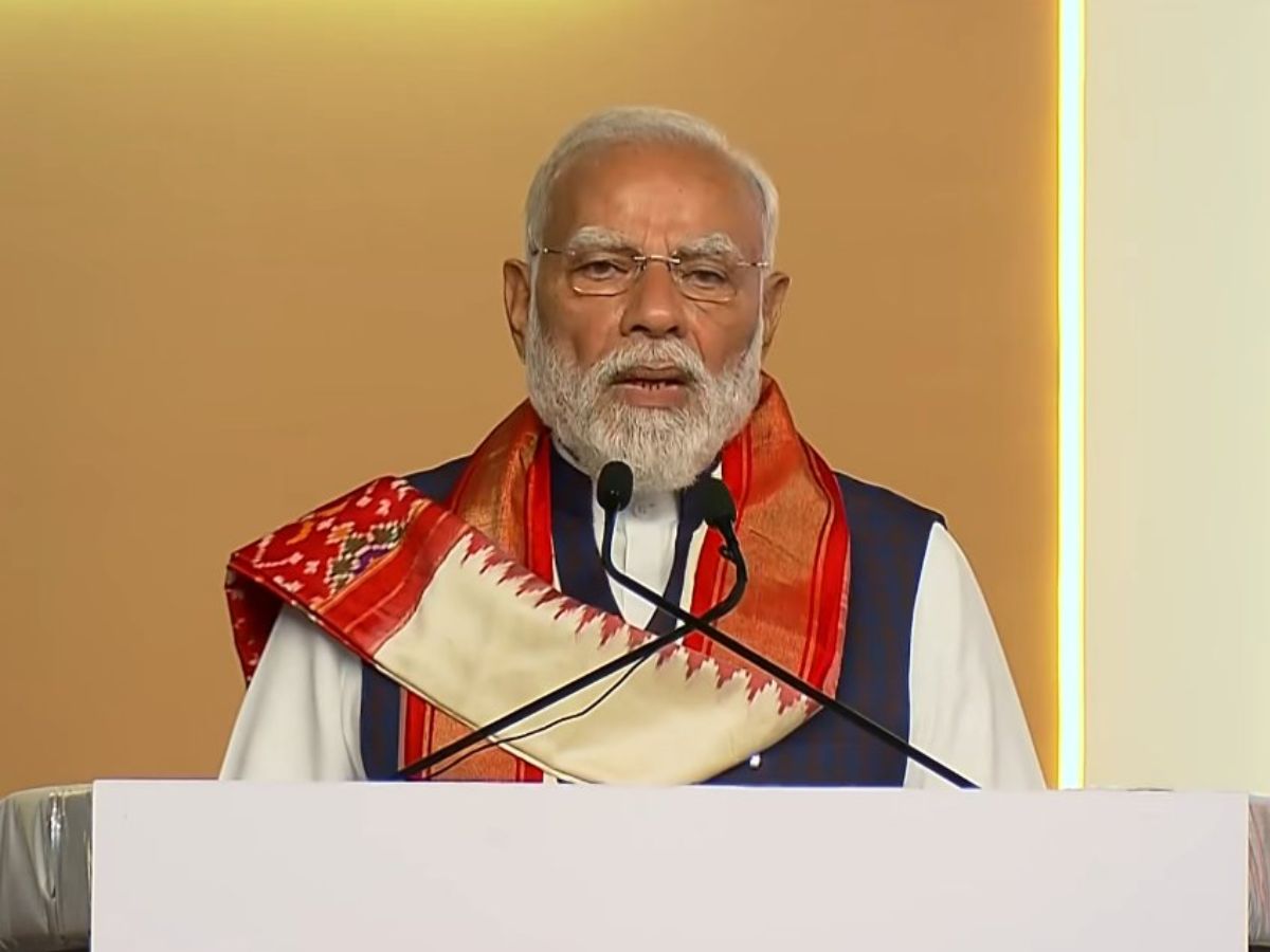 'इससे अच्छा है आप मेरे से जुड़ो', मंच से इस कांग्रेसी मुख्यमंत्री को पीएम ने दिया ऑफर; ऐसा था लोगों का रिएक्शन 'इससे अच्छा है आप मेरे से जुड़ो', मंच से इस कांग्रेसी मुख्यमंत्री को पीएम ने दिया ऑफर; ऐसा था लोगों का रिएक्शन