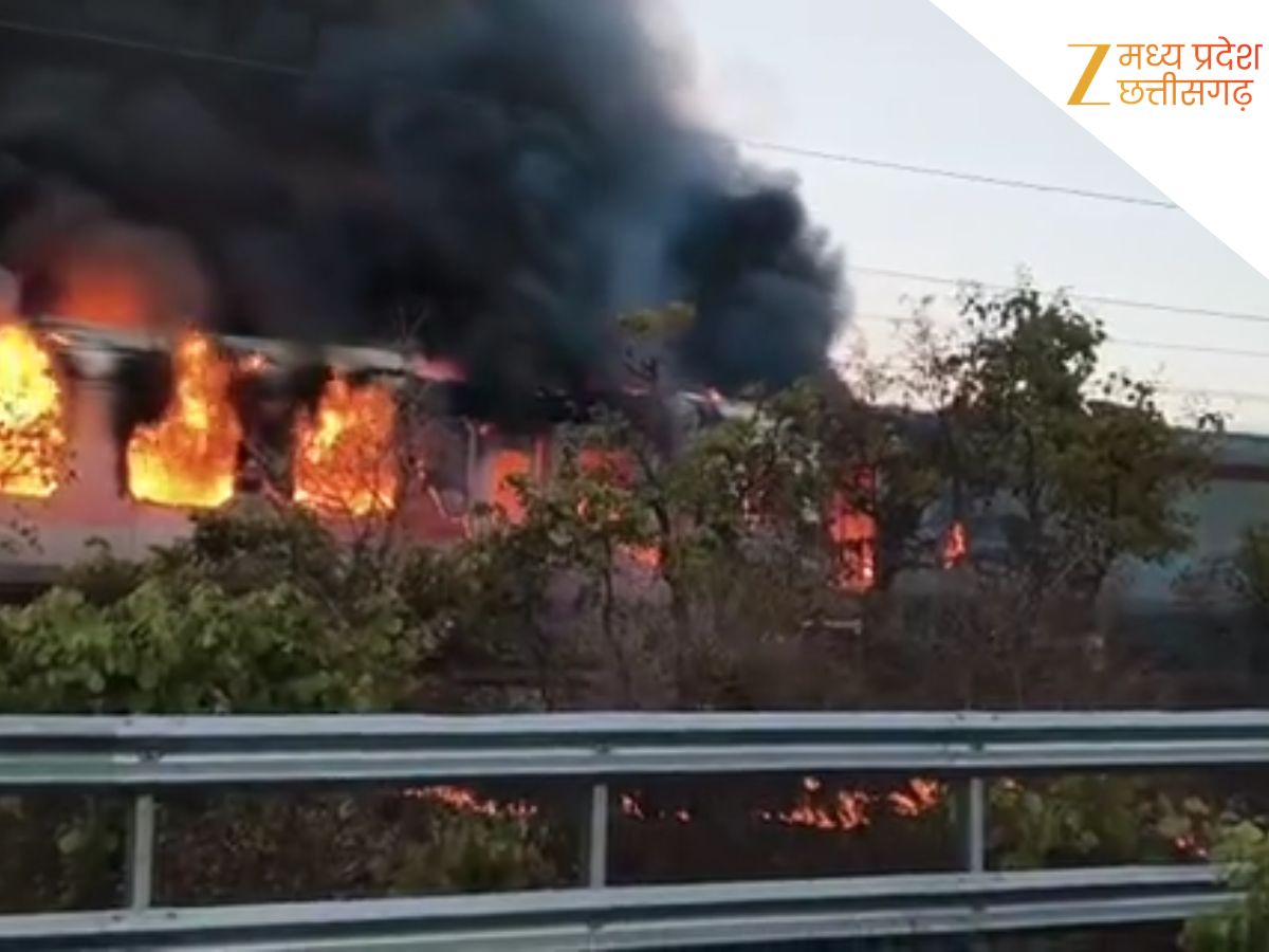 ratlam rajdhani express fire ac coach b1 passengers rescued rail route ...