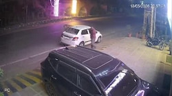जौनपुर में तेज रफ्तार ट्रक ने कार को मारी जोरदार टक्कर, बाल-बाल बची जान; देखें रोंगटे खड़े करने वाला VIDEO