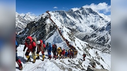 माउंट एवरेस्ट फतह कर लौट रहे 2 इंडियन की मौत,कितनी खतरनाक है सबसे ऊंची चोटी की चढ़ाई