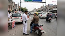 गजब! 90 हजार की स्कूटी पर 3.95 लाख का जुर्माना, एक स्कूटी चालक ने उड़ाए सबके होश 