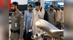  ‘क्या तुम ईरान को फंड...', हजारों पाकिस्तानी शिया मुसलमानों को UAE ने देश से निकाला