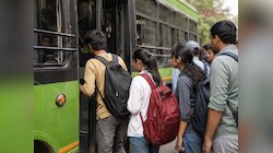 NEET UG परीक्षा देने वालों के लिए खुशखबरी, सरकार ने किया मुफ्त बस सेवा का ऐलान