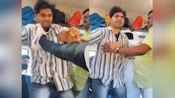 ट्रेन में 7 साल की बच्ची से मोलेस्टेशन पर गुस्साए पैसेंजर्स ने जमकर की पिटाई, देखें