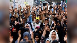 दुनिया में थू-थू: बिजली-पानी को तरसा कराची, सड़कों पर सड़ा मांस!