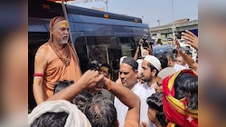 गौ माता को दें राष्ट्रमाता का दर्जा- मुस्लिम युवा समाज ने शंकराचार्य को सौंपा ज्ञापन