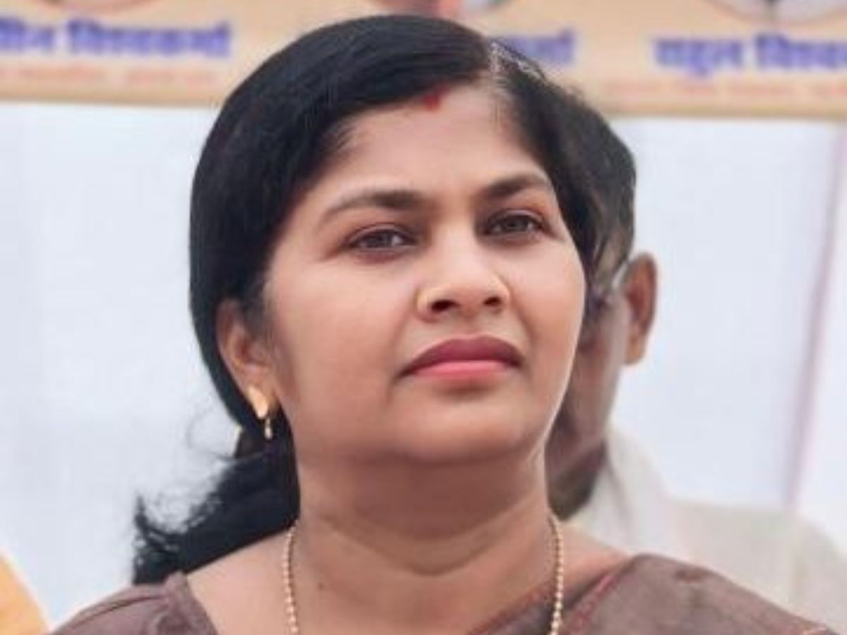 अखिलेश यादव पर बरसीं BJP सांसद, एक्सप्रेसवे विवाद पर सपा अध्यक्ष को दिया करारा जवाब अखिलेश यादव पर बरसीं BJP सांसद, एक्सप्रेसवे विवाद पर सपा अध्यक्ष को दिया करारा जवाब