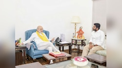 11 से घटकर 3 रह गया... इस्तीफा देने आए 'सिंघम' को भाजपा ने दिल्ली में ही क्यों रोका?