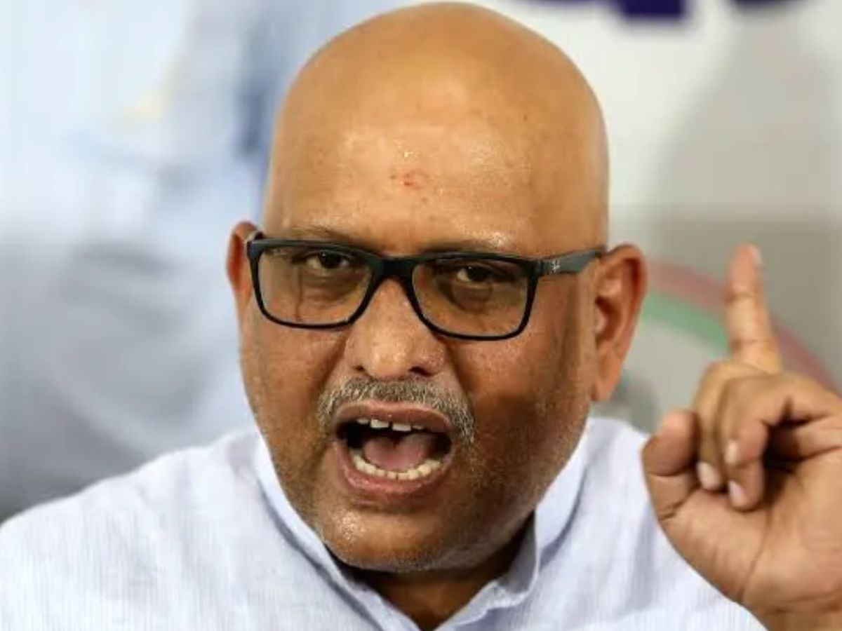 वाराणसी: कांग्रेस के खिलाफ BJP का 'आक्रोश', अजय राय के चुनाव लड़ने पर रोक की मांग तेज वाराणसी: कांग्रेस के खिलाफ BJP का 'आक्रोश', अजय राय के चुनाव लड़ने पर रोक की मांग तेज