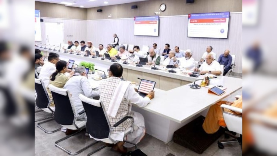 सरकारी वकीलों को योगी सरकार का तोहफा समेत 24 प्रस्तावों पर लगी मुहर, जानें कैबिनेट बैठक के बड़े फैसले