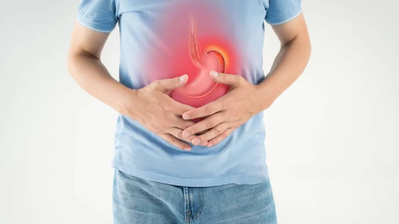 पेट में गैस बनने की समस्या से रहते हैं परेशान, डॉक्टर ने बताए राहत पाने के लिए उपाय
