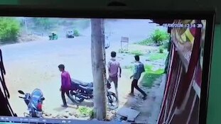 चित्रकूट में भयंकर सड़क हादसा टला, 10 फीट हवा में उछला ट्रक, नीचे से निकल गई कार, रूह कंपा देगा ये Video