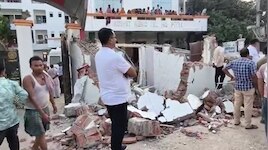 सीतामढ़ी: बिहार की समाज कल्याण मंत्री डॉ. श्वेता गुप्ता के आवास पर चला बुलडोजर