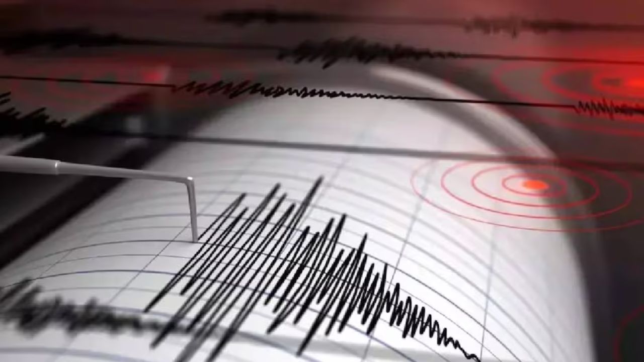 Earthquake of magnitude 5.7 struck Epicenter Assam Bhutan China shocked | असम में डोली धरती, 5.7 तीव्रता के भूकंप से भूटान भी दहला, चीन तक असर | Hindi News