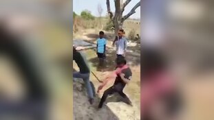 जौनपुर में युवक की बेरहमी से पिटाई, दबंगों ने तड़ातड़ बरसाए बेल्ट; Video Viral