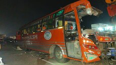 औरंगाबाद: बोधगया से काशी जा रही बस दुर्घटनाग्रस्त, 3 यात्रियों की मौत, 20 घायल