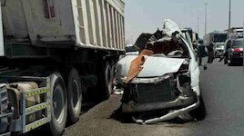 दुबई में बस-ट्रक की जोरदार टक्कर, कई भारतीय प्रवासियों की मौत से मचा हड़कंप 